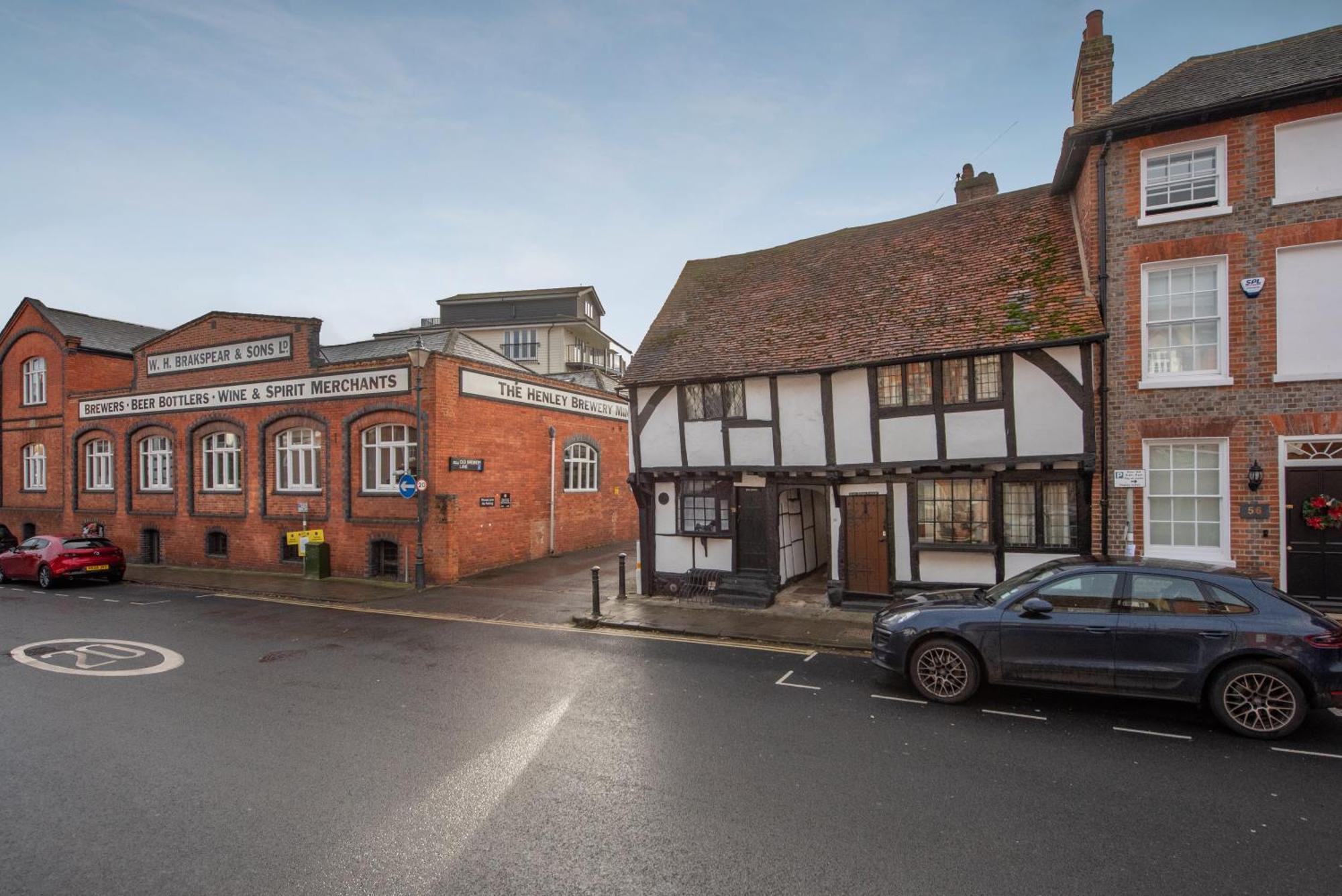15Th Century Tiny Character Cottage-Henley Centre Exterior foto